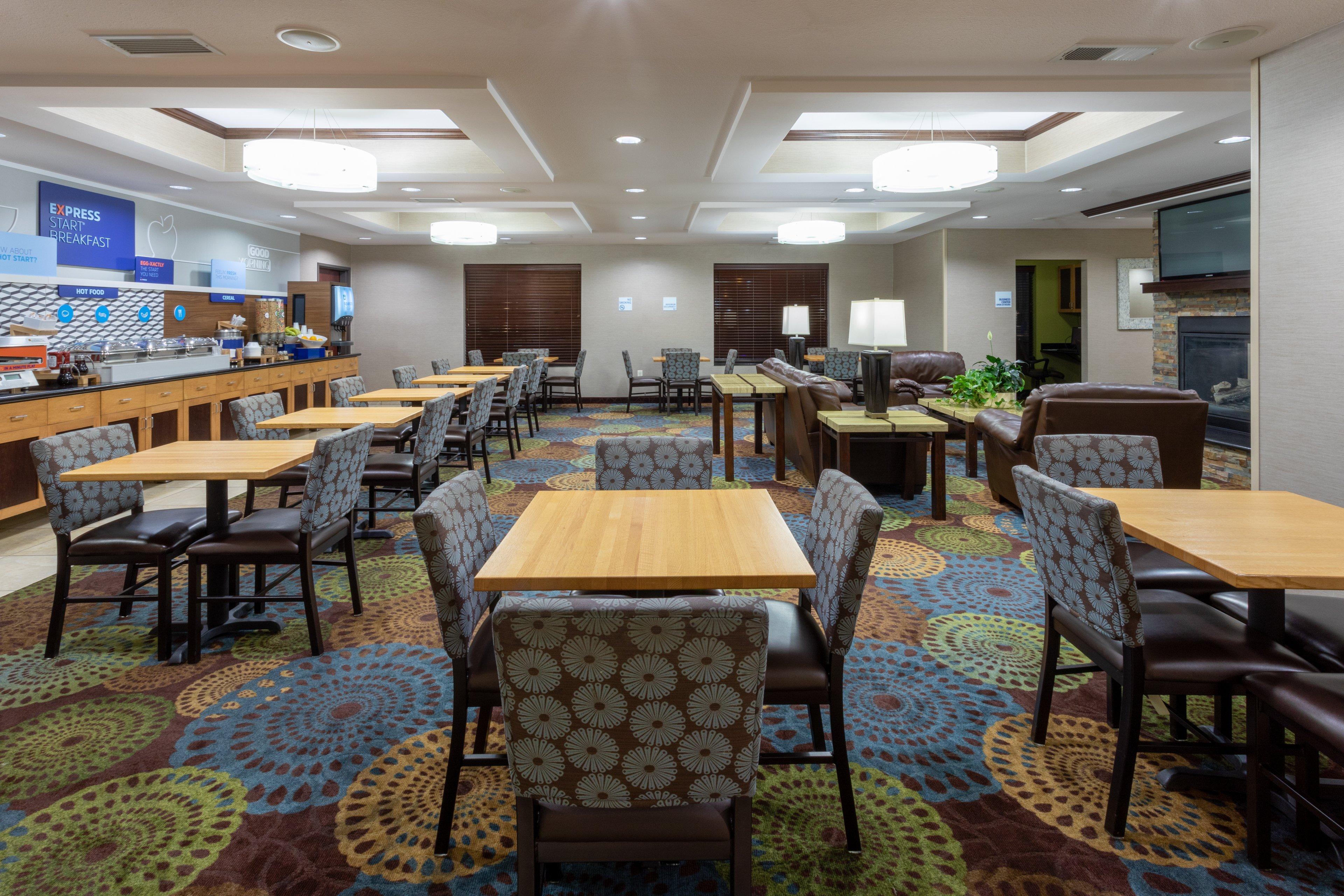 Holiday Inn Express And Suites Rochester West-Medical Center By Ihg Экстерьер фото