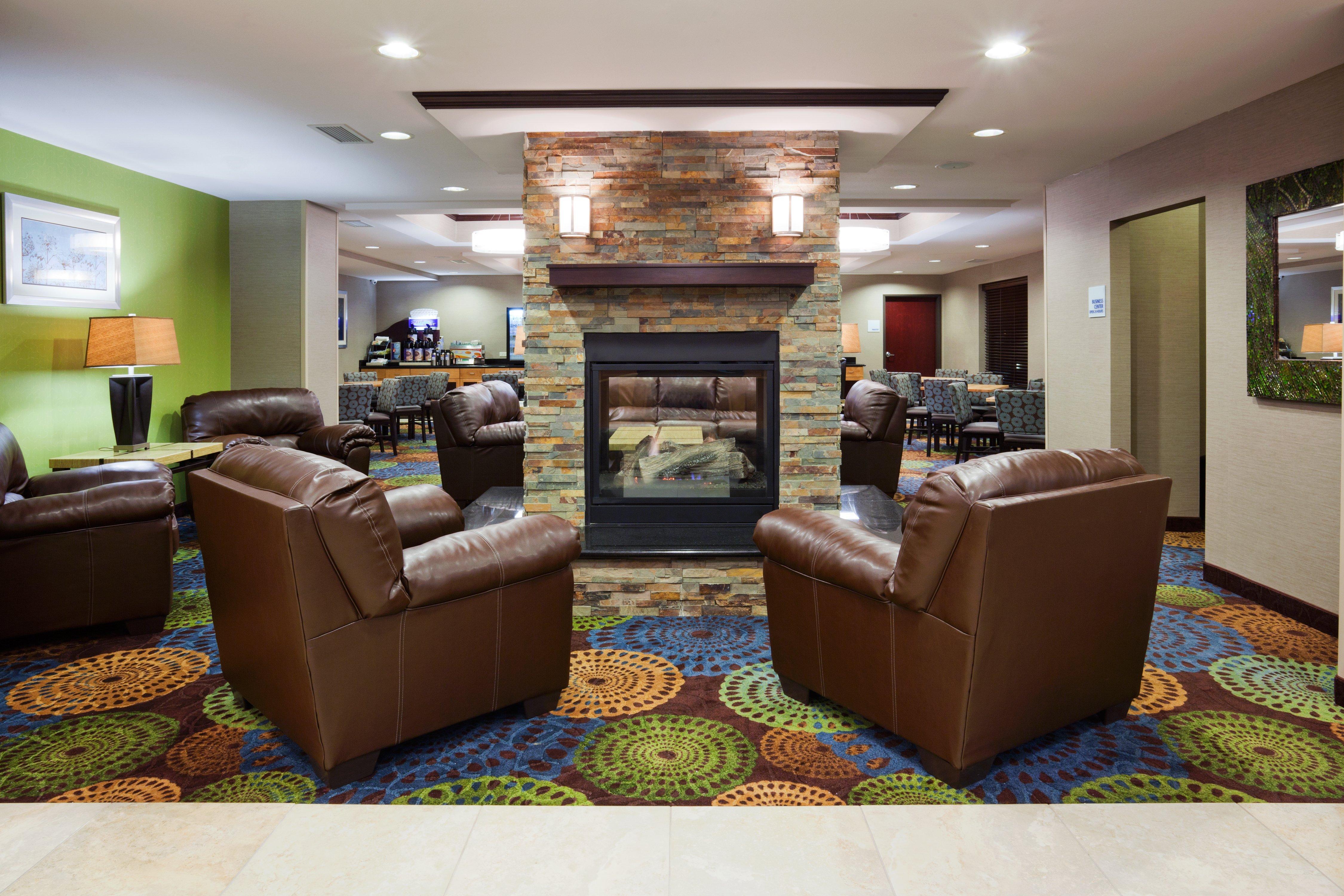 Holiday Inn Express And Suites Rochester West-Medical Center By Ihg Экстерьер фото